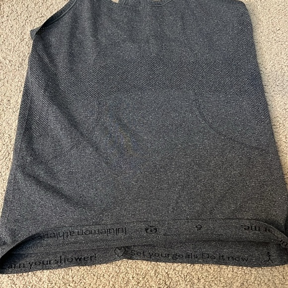 Lululemon Run: Swiftly Racerback Black (gray) Size 6 - Picture 6 of 6